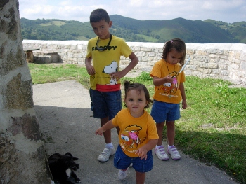 Navaliego en familia. Turón (Mieres)