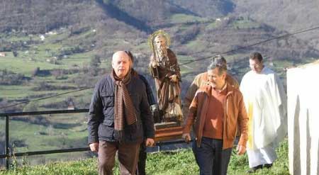 Moreda de Aller (Asturias) procesión de San Antón.
