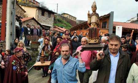 Fiesta de Santiso o del Vino, en Cangas del Narcea (Asturias)